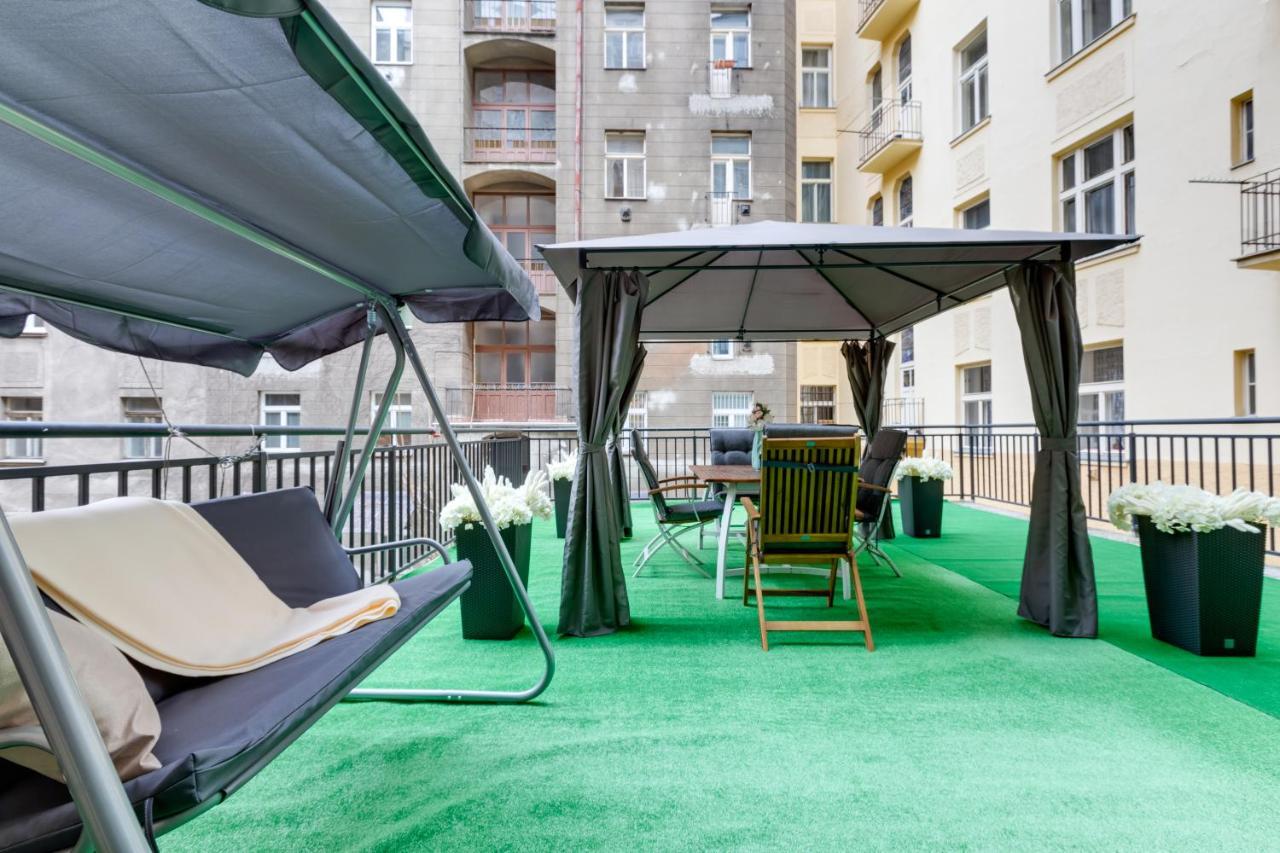 Luxury Riverside Apartments In The Center Of Praha Bagian luar foto